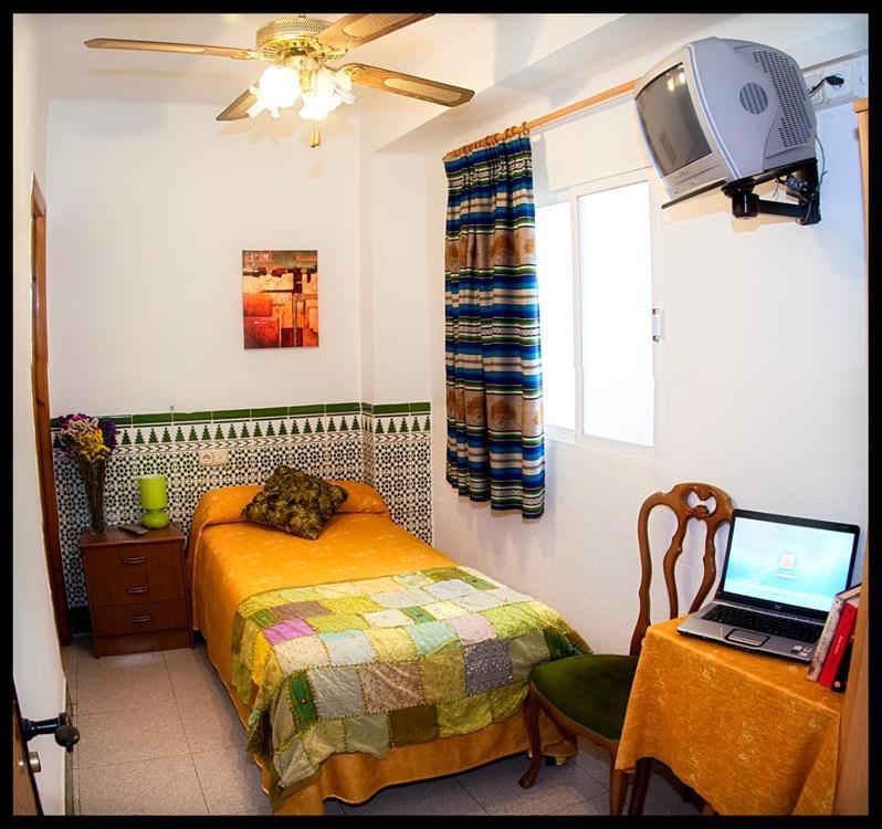Hostal Estacion Almería Eksteriør bilde
