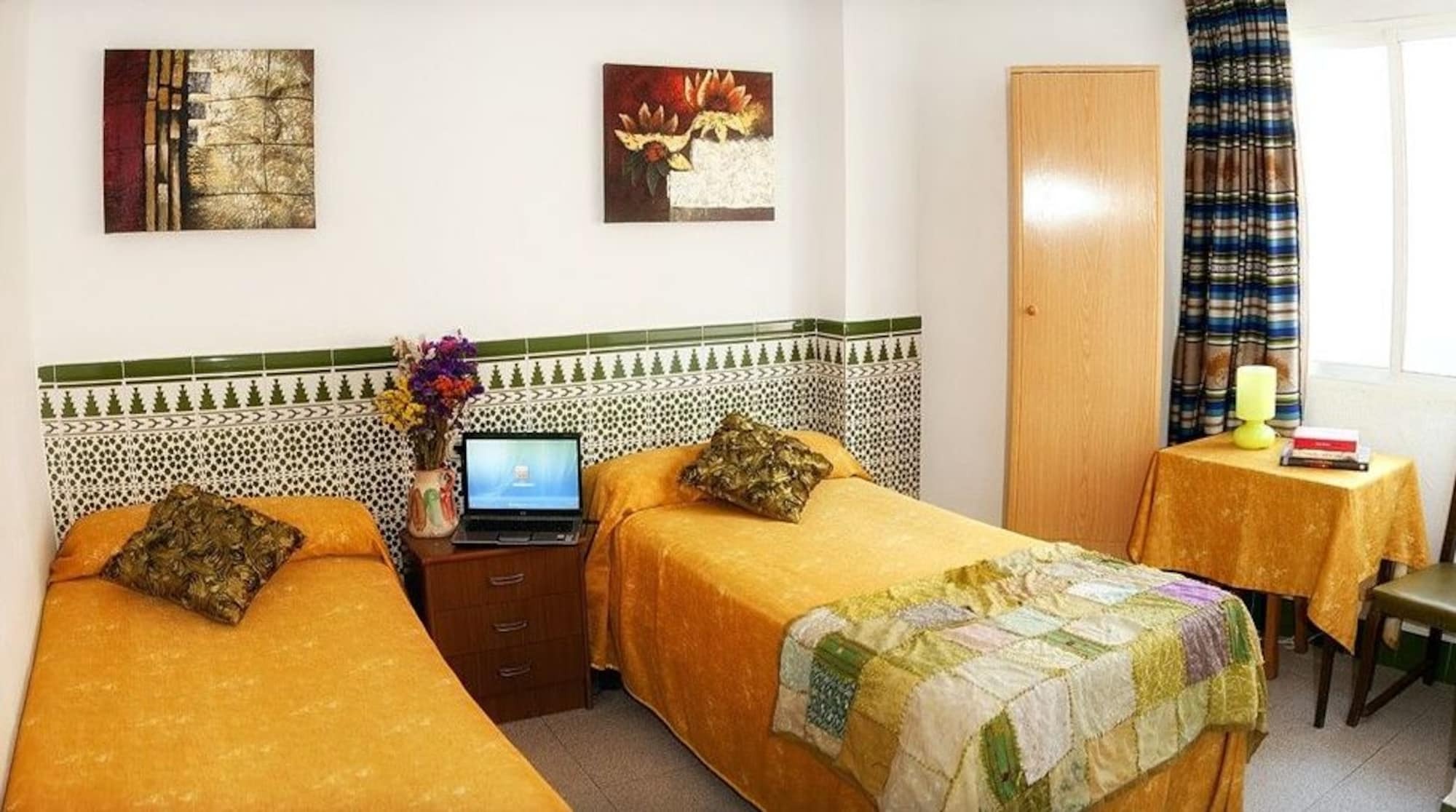 Hostal Estacion Almería Eksteriør bilde