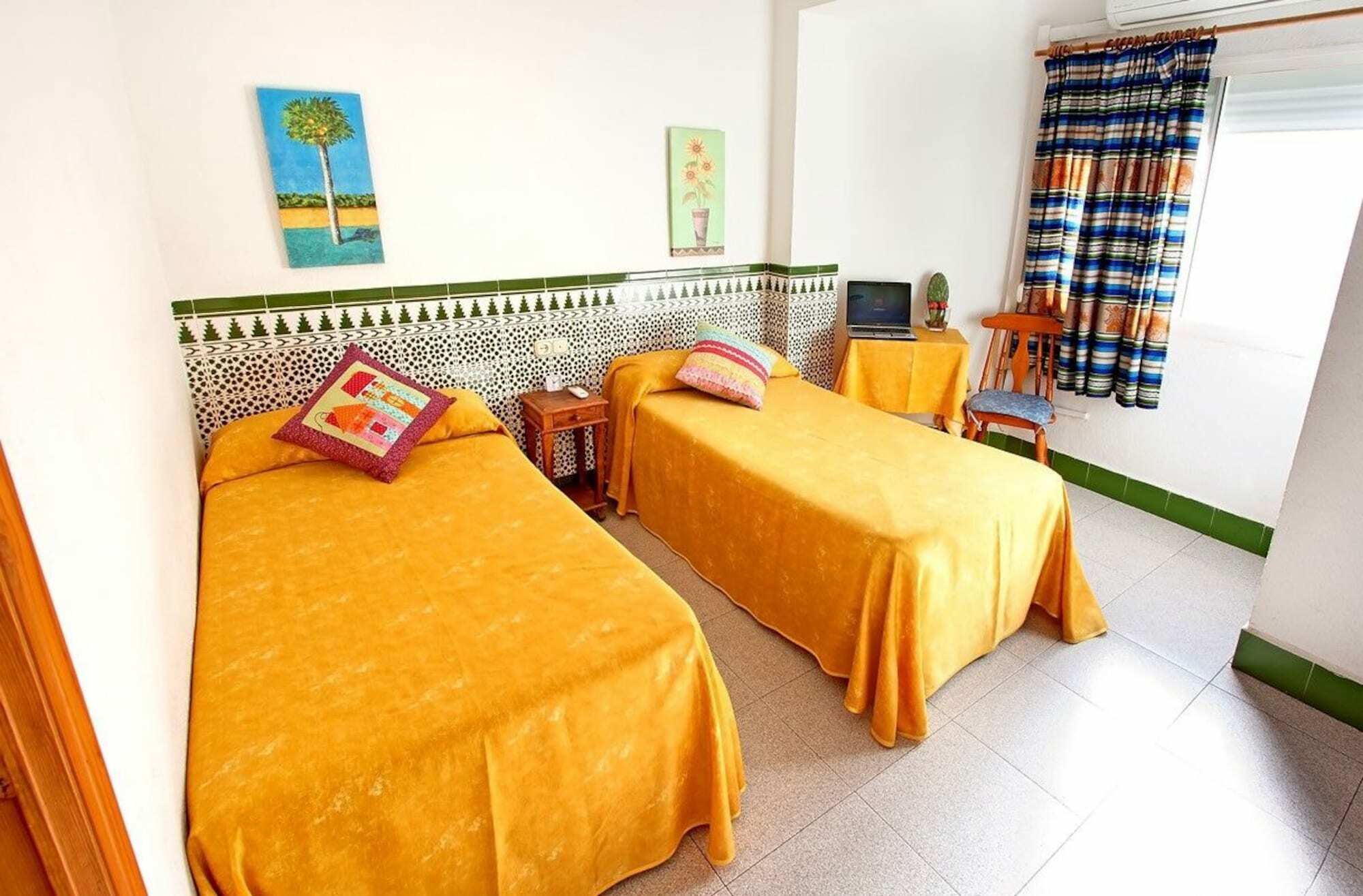 Hostal Estacion Almería Eksteriør bilde